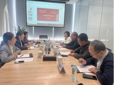 校长程书强一行在重庆冠达控股集团有限公司座谈