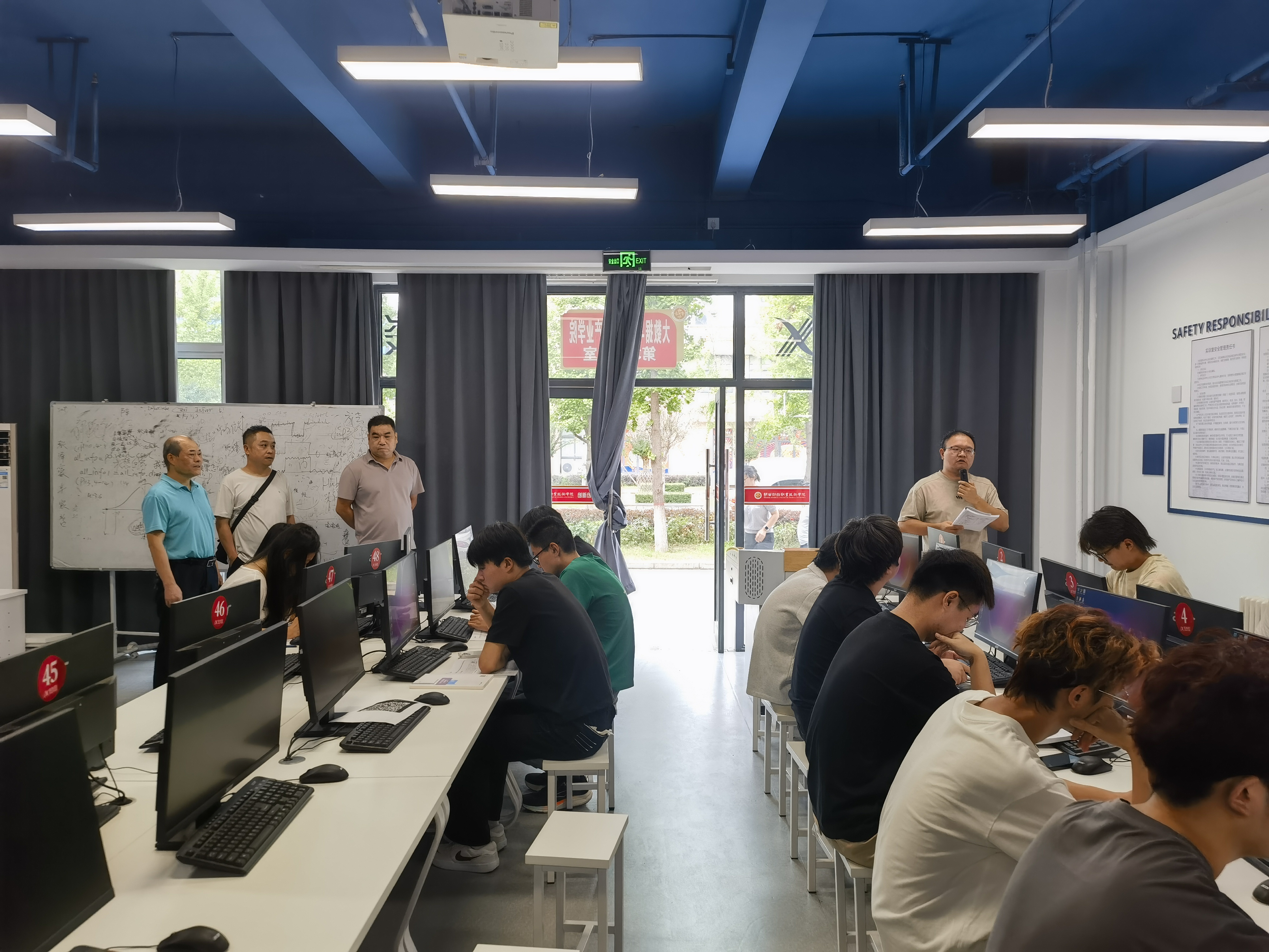 创新创业园校区检查新学期开学工作 创新创业园校区检查新学期开学工作
