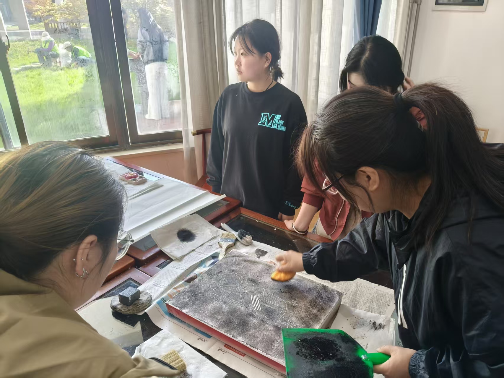 学生实操现场 学生实操现场