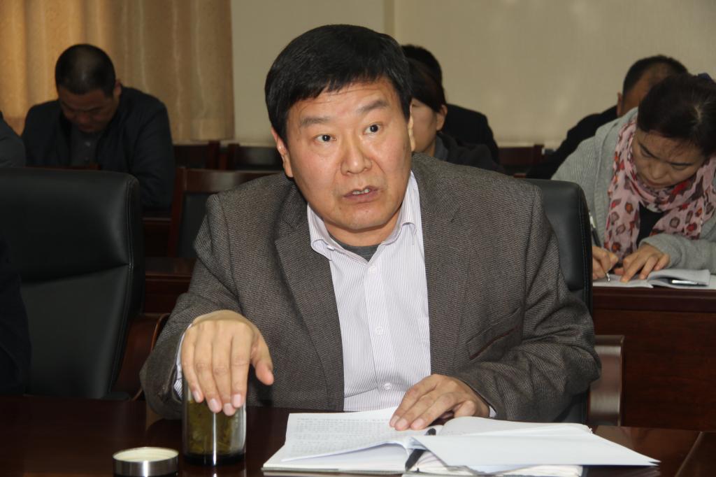 党委副书记兼纪委书记刘文雅作交流发言