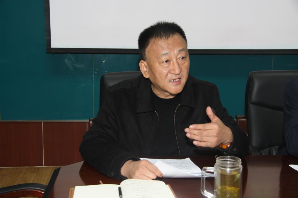 院长阎平作交流发言