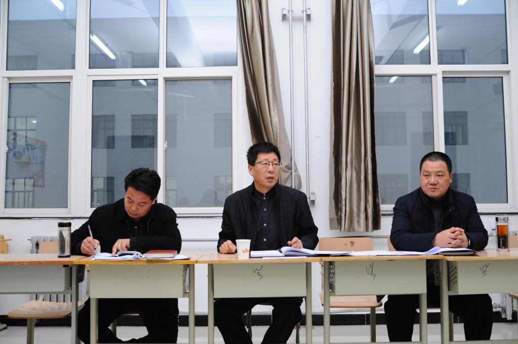 会计三系党总支召开组织生活会